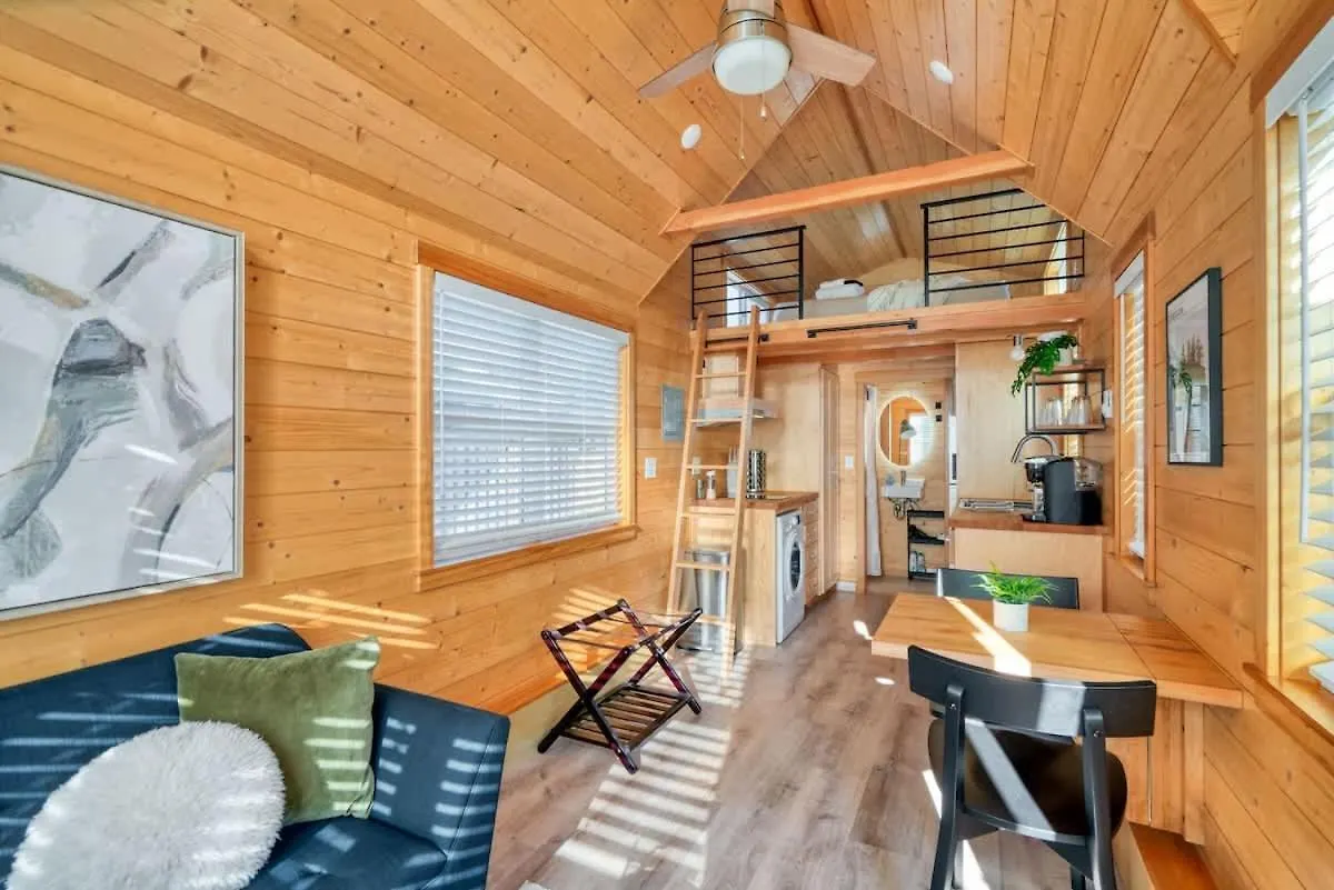 Stay Portland - Tiny Refuge - Quiet & Cozy USA