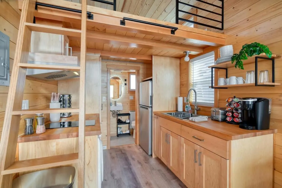 Stay Portland - Tiny Refuge - Quiet & Cozy Holiday home